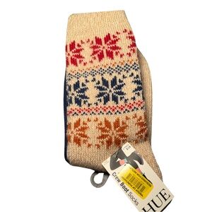 HUE Cozy Crew Boot Socks with Snowflake Pattern